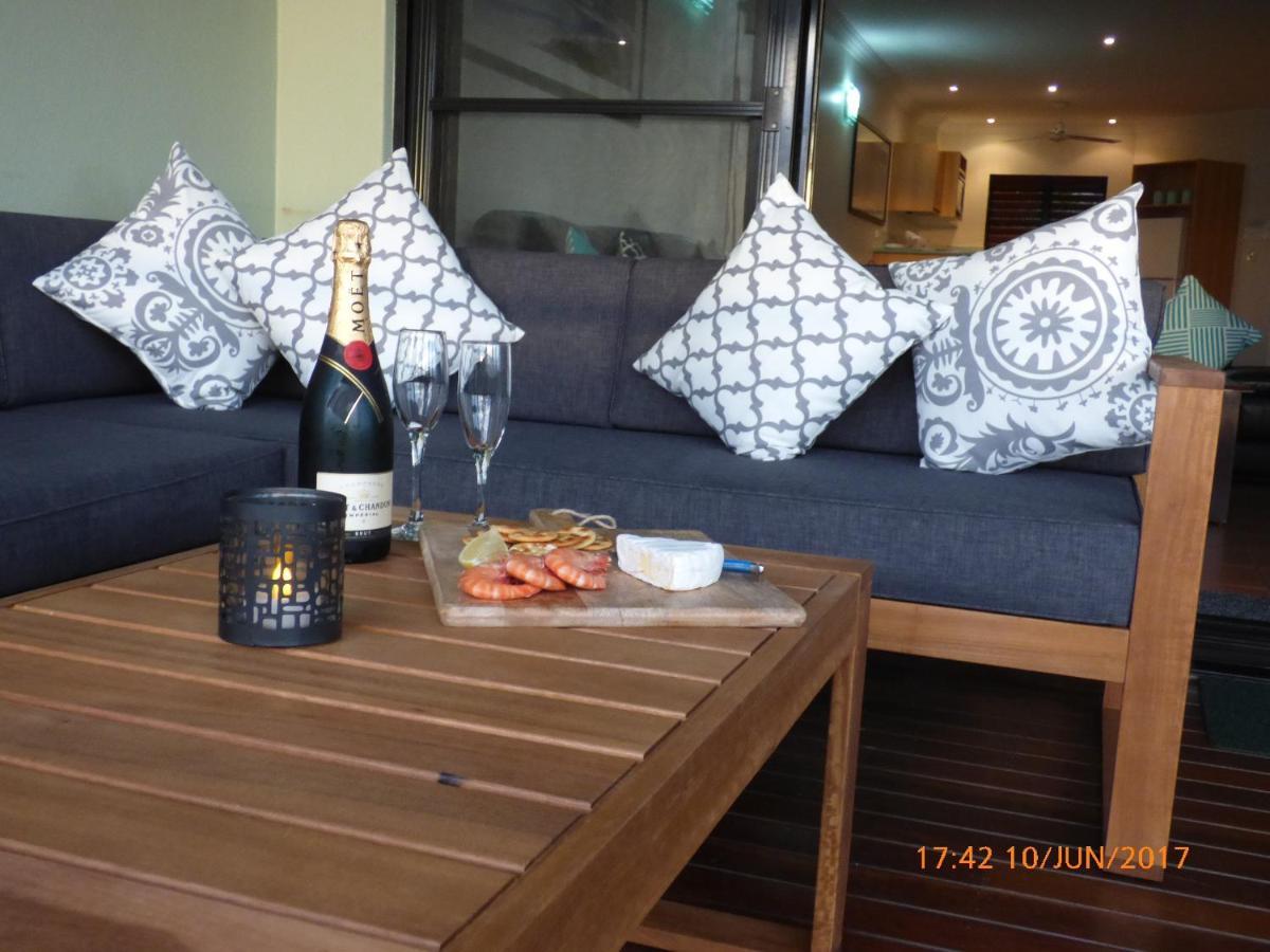 Compass Point 8 Apartment Hamilton Island Exterior photo