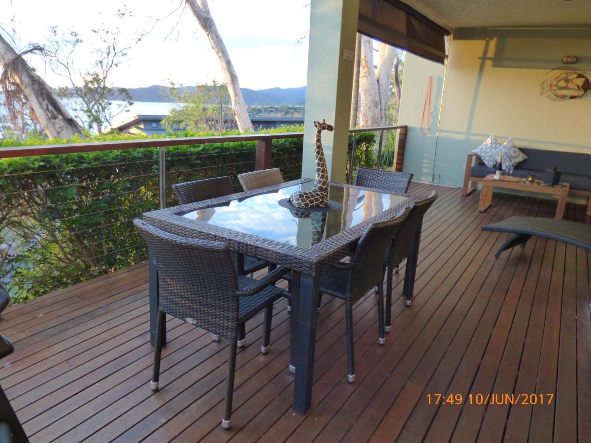Compass Point 8 Apartment Hamilton Island Exterior photo